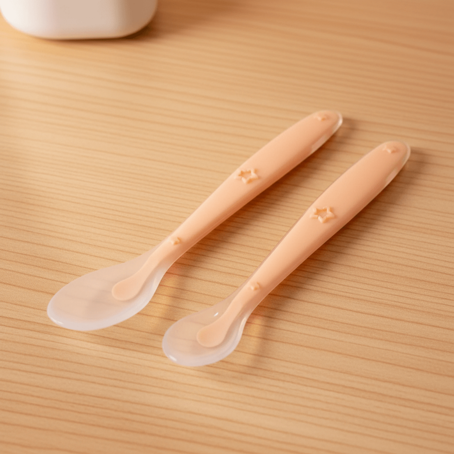 lot de 2 cuillere bebe en silicone coloris orange