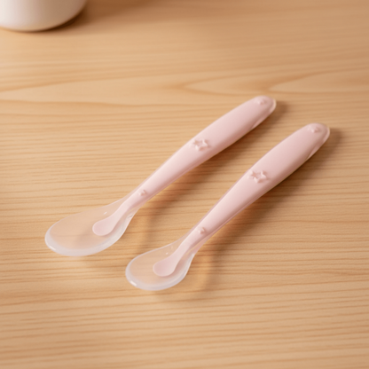 lot de 2 cuillere bebe en silicone coloris rose